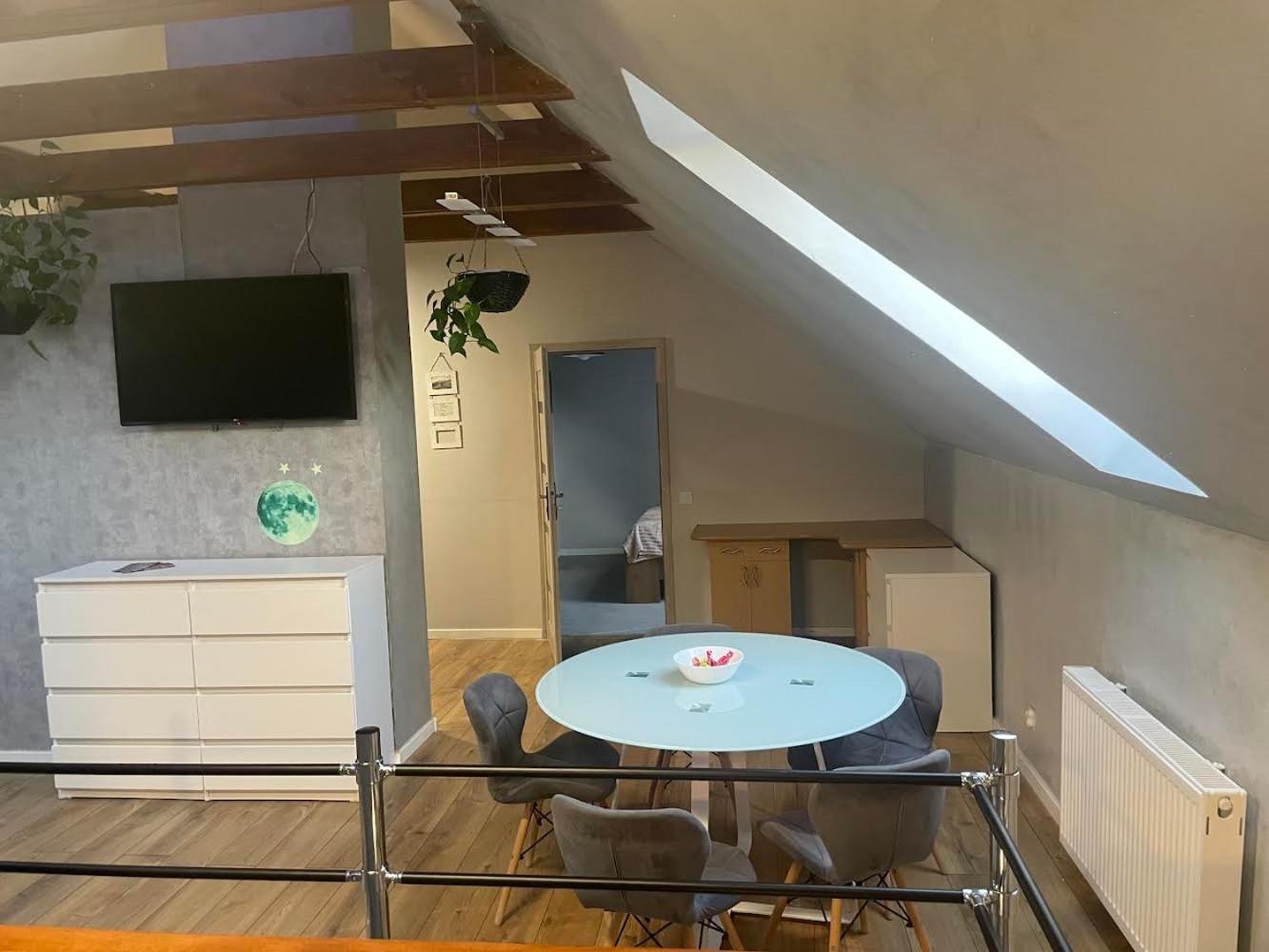 Aparthotel Przytulny Zakatek à Zerniki Wroclawskie Extérieur photo